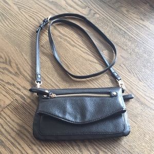BLACK FAUX LEATHER TARGET MERONA CROSSBODY